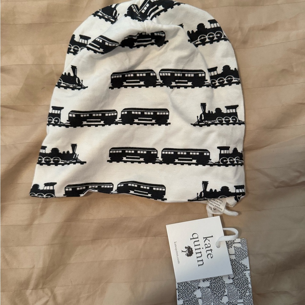 Kate Quinn Train Print Beanie - Black & White